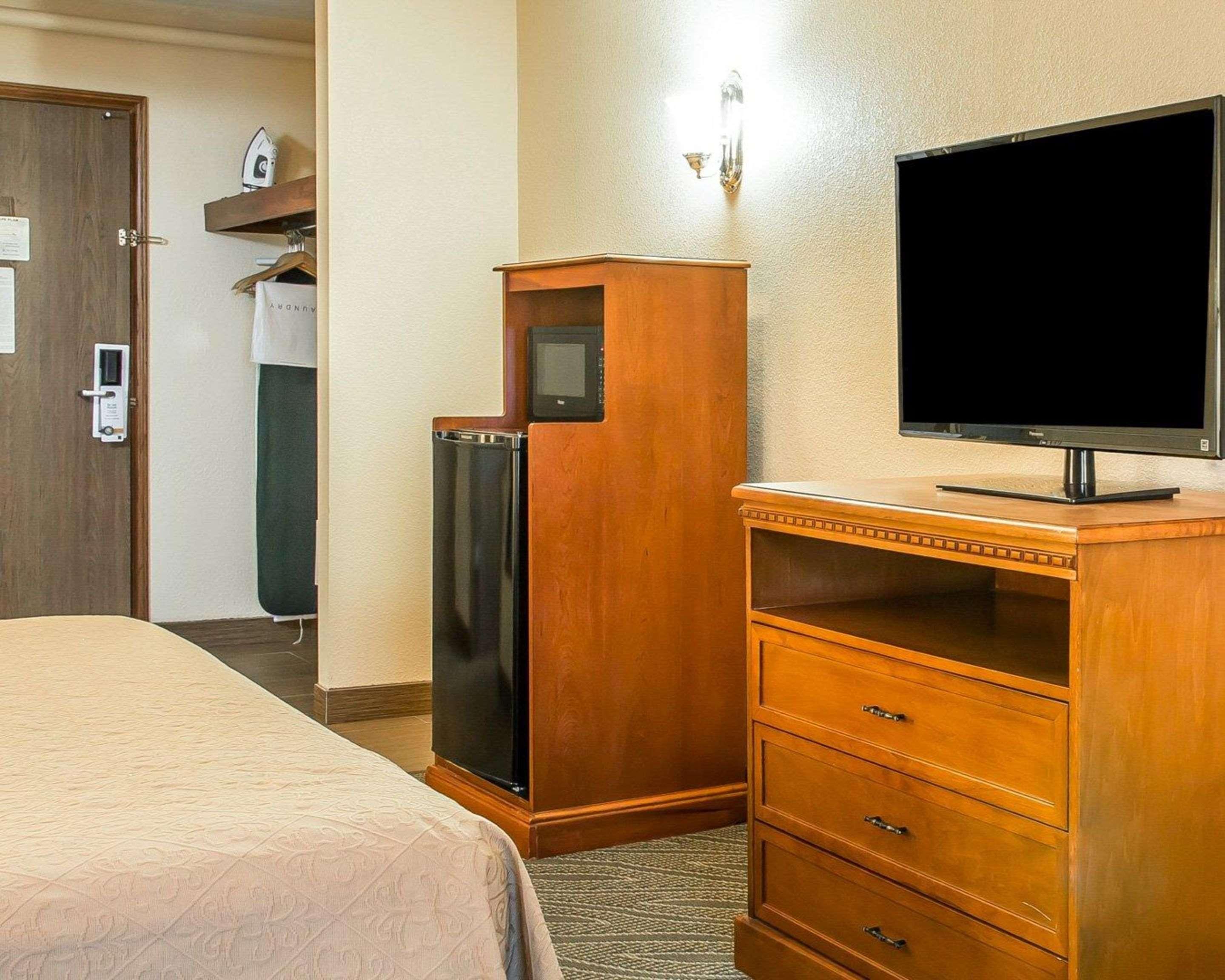 Quality Inn Gaylord Esterno foto