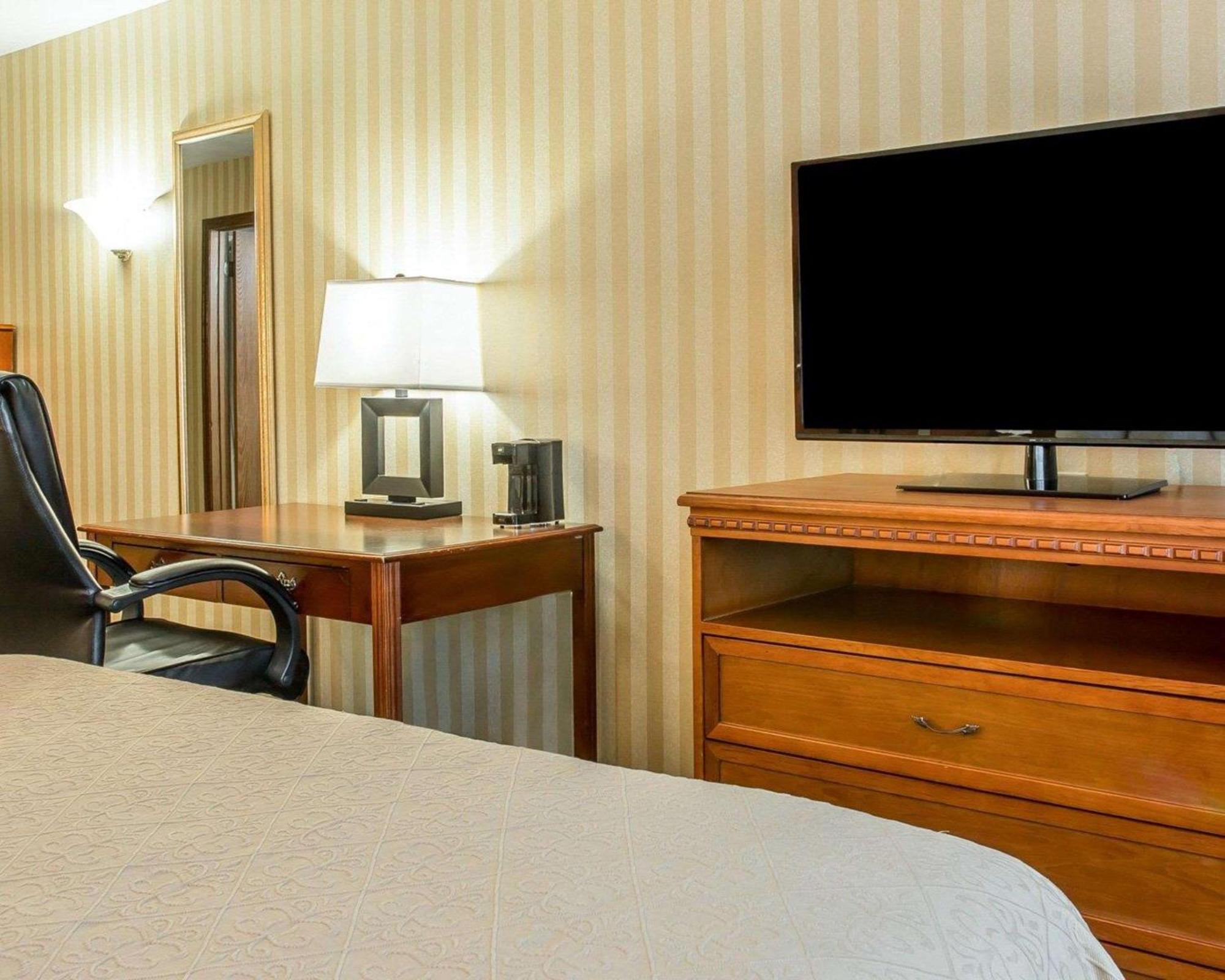Quality Inn Gaylord Esterno foto