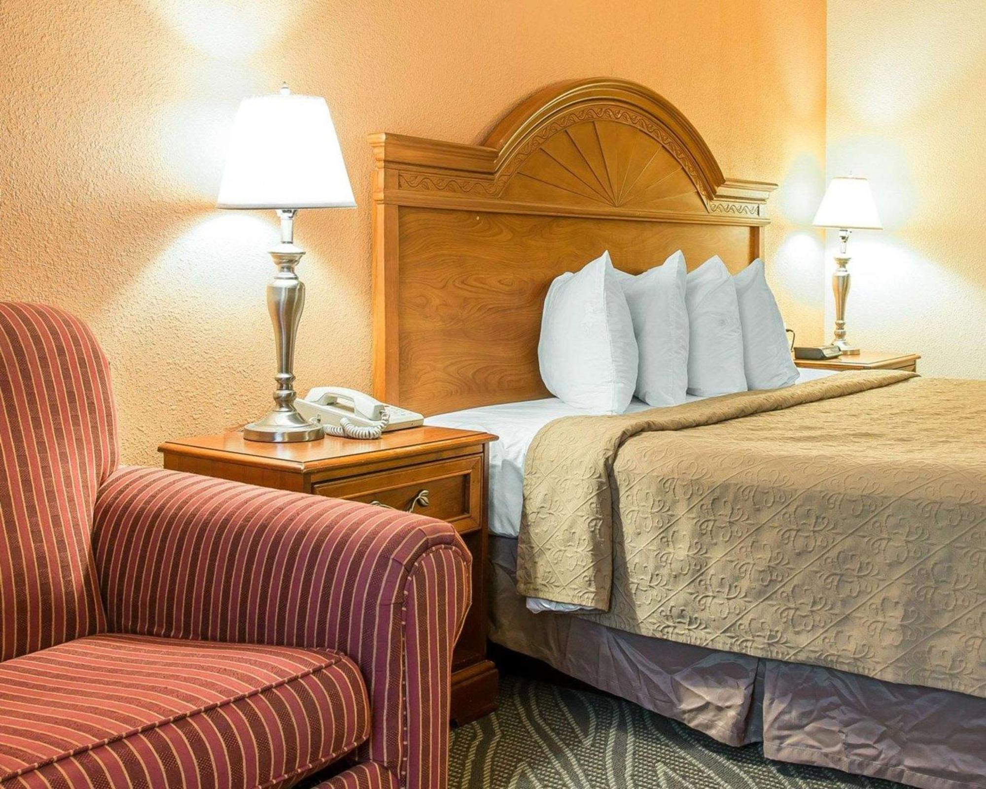 Quality Inn Gaylord Esterno foto