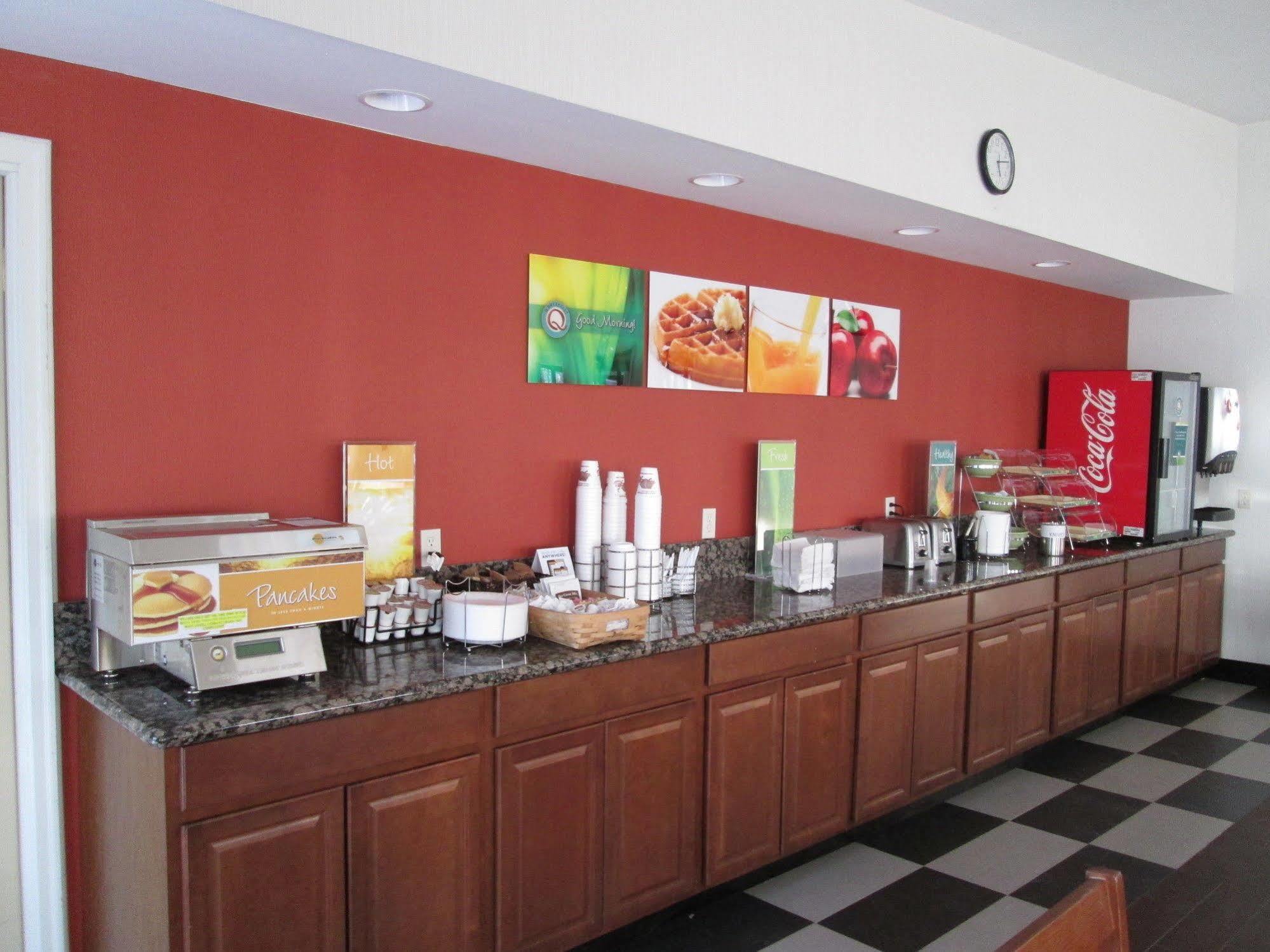 Quality Inn Gaylord Esterno foto